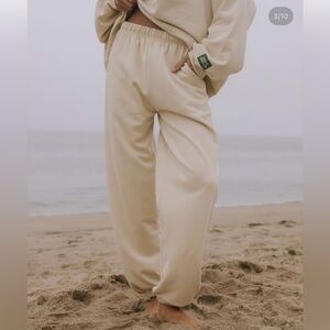 Daily Drills NWT Sand Fleece Joggers M/L